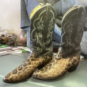Tony Lama Snake Skin Boots-Size 9 1/2 D